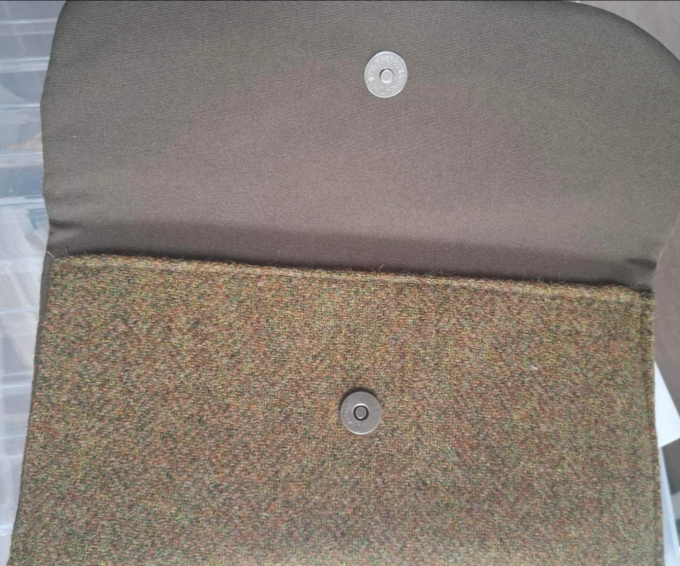Tweed clutch